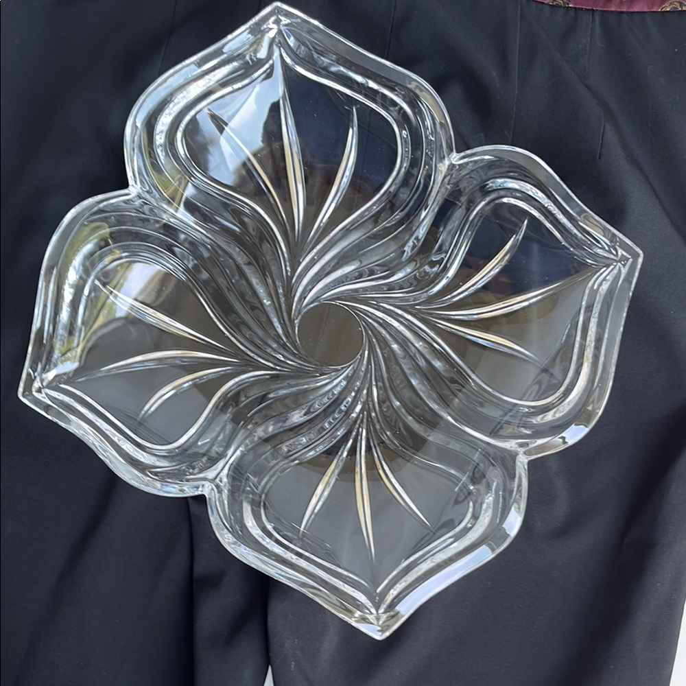 Mikasa "Spring Flair" Floral Swirl Rectangular Four Pointed Crystal Bowl Vintage